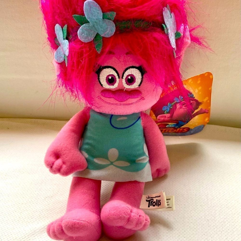 NEW Trolls Princess Poppy Plush Stuffed Toy 13” Doll Dreamworks Pink Hair NWT